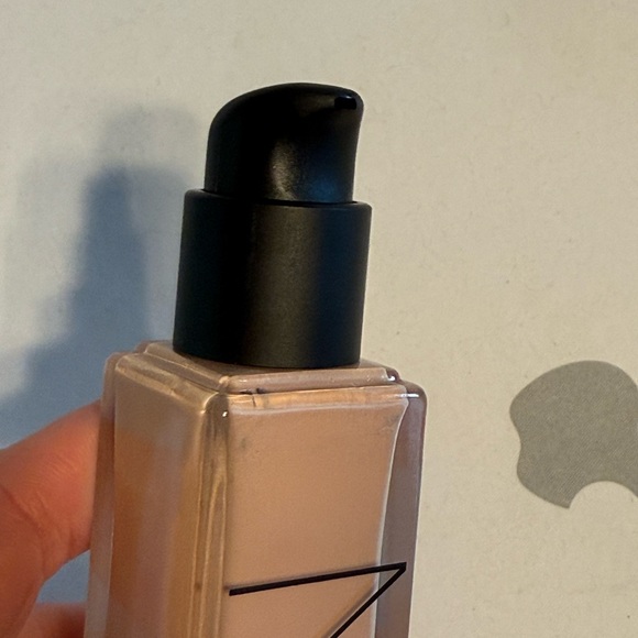 NWT NARS Natural Radiant Yukon Longwear Foundation - Picture 10 of 10